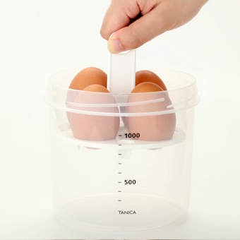 Put the egg stand in the container