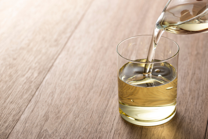 グラスに入った米酢